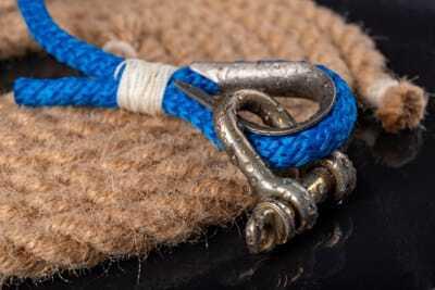 Accessori zincati per funi e cavi: guida pratica tra morsetti, redance, grilli e tenditori 